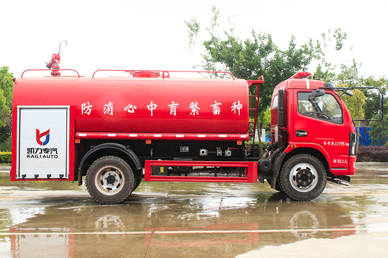 東風(fēng)大多利卡消防灑水車（8方）