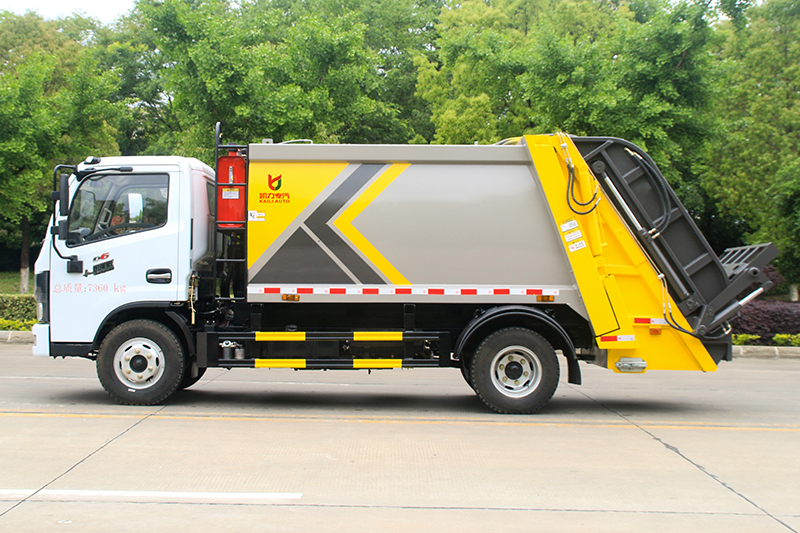 東風小多利卡壓縮式垃圾車(6方)